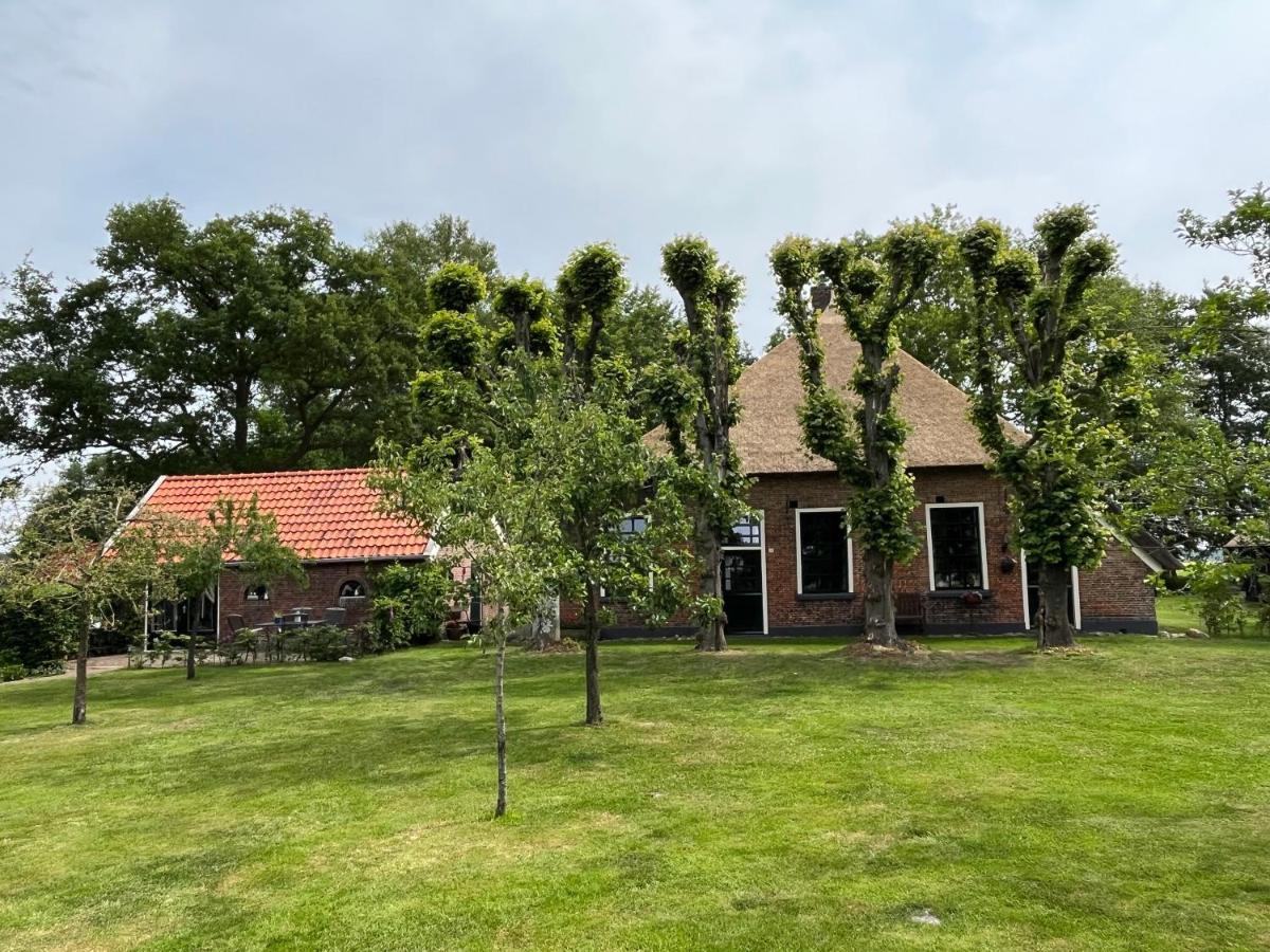Landelijk Gelegen Huisje Op Erf Veeningen Экстерьер фото